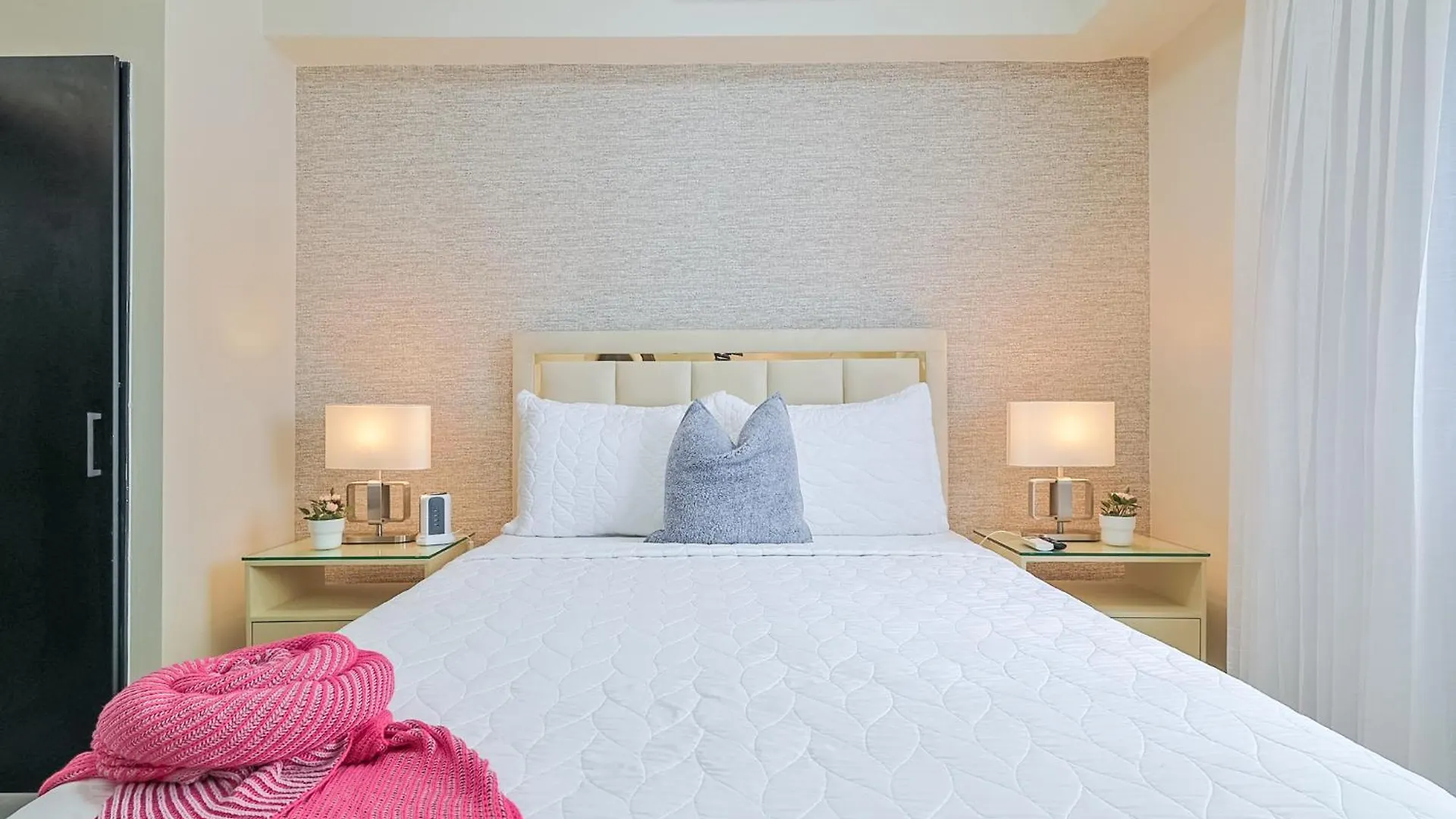 Charming City Center Apt, Pool Saint-Domingue