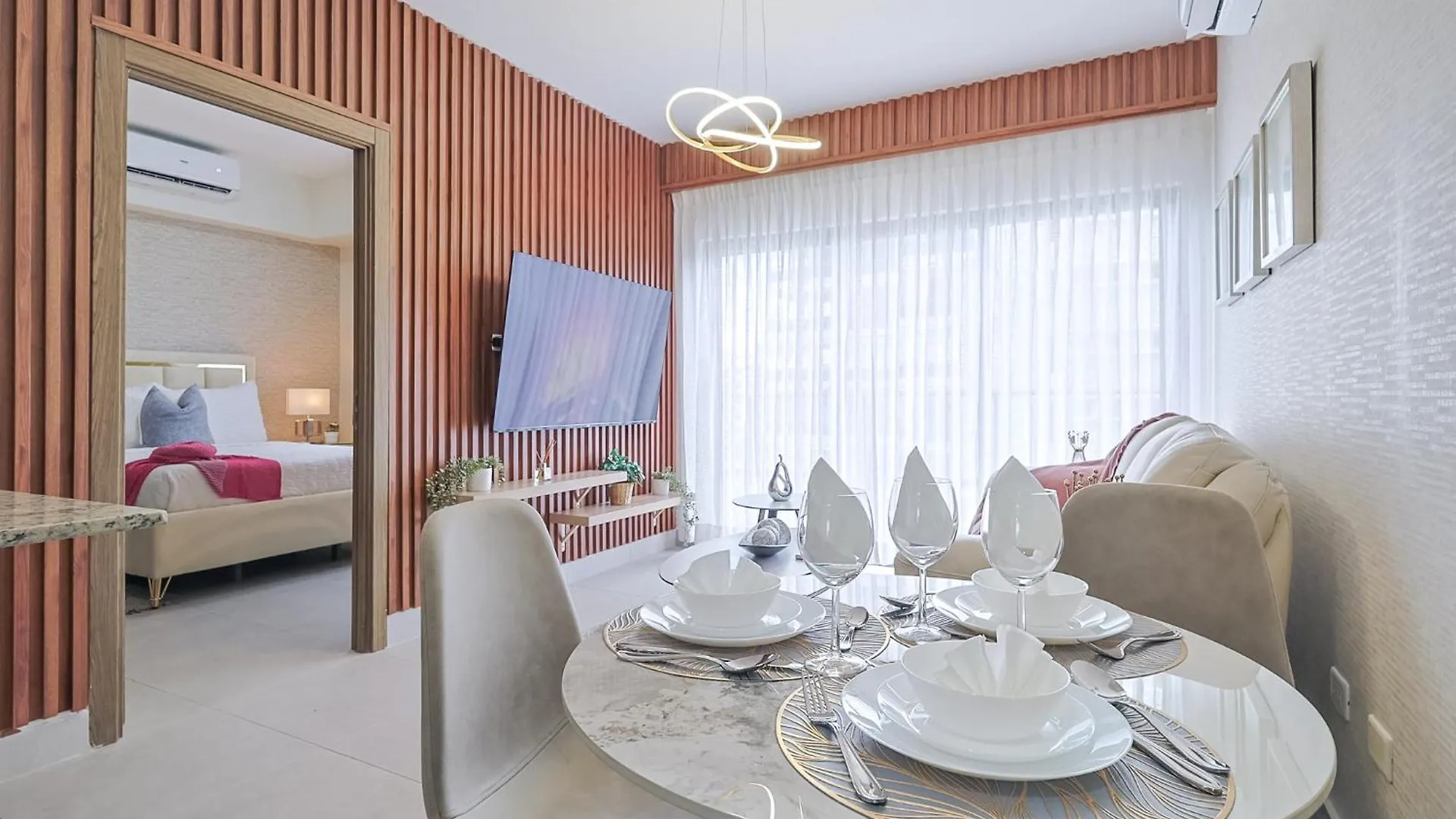 Charming City Center Apt, Pool Saint-Domingue